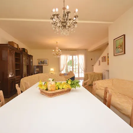 Villa Castellana Villa *